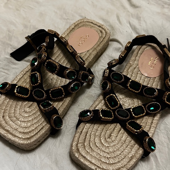 original Gucci sandal only worn once! bought for 689.90 - Picture 3 of 5